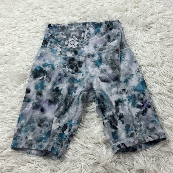Lululemon Align Short 8" Kaleidofloral Multi - Picture 1 of 4